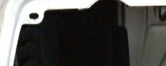 后备箱进水怎么处理