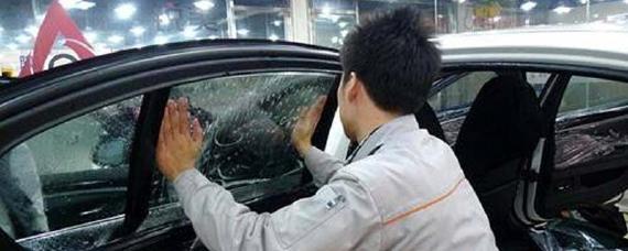 汽车玻璃膜贴在里面还是外面