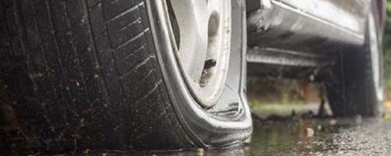 正常车胎多久充一次气