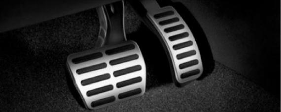 离合器一踩有漏气声