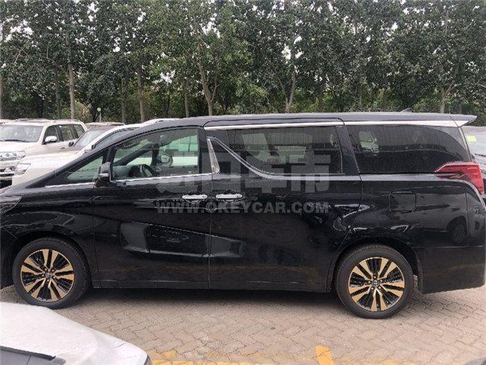 f_900x675_0_q87_autohomecar__ChcCRF1_RxuAC1NgAAMa3V1aqEI400