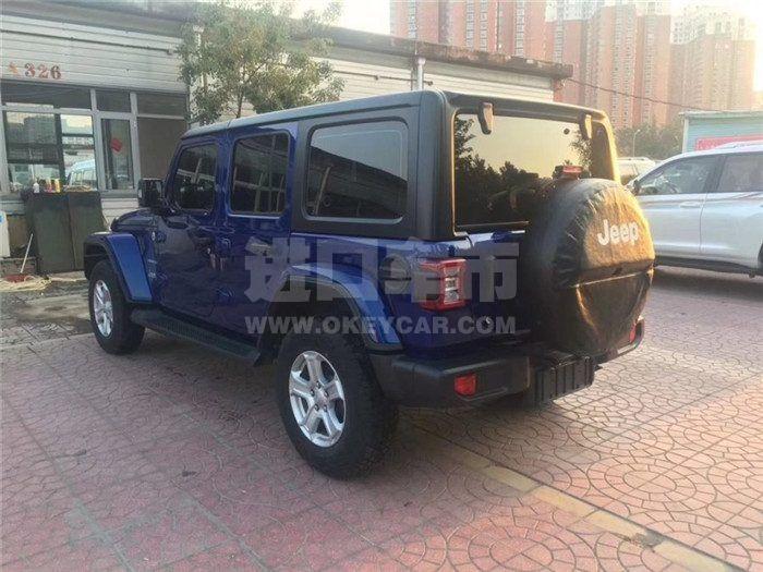 f_900x675_0_q87_autohomecar__ChsEnV2AZlqAW4AEAAI-G0G-SG8786