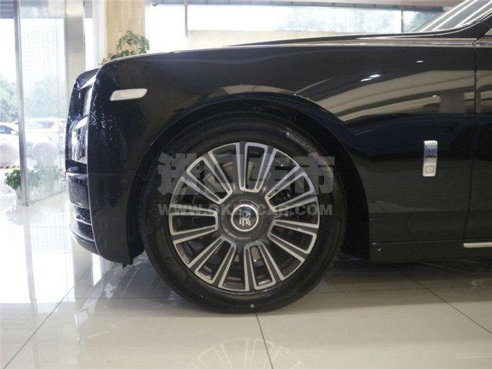 f_900x675_0_q87_autohomecar__ChsEmV1k-QaASZJpAAFC61iniEQ138 (1)