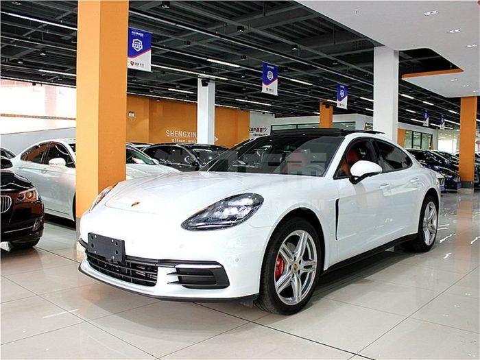 f_900x675_0_q87_autohomecar__ChsEkF2AjdCAChA6AAKNO4L0_yg381