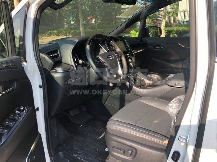 f_900x675_0_q87_autohomecar__ChsEkV1ujOKARFQ1AAIdZuxg68Y332