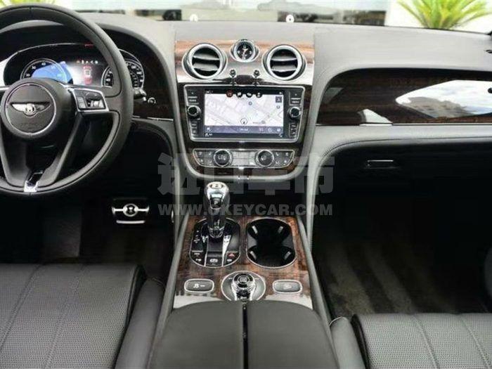 f_900x675_0_q87_autohomecar__ChsEml2JhcSAP8SIAAGwrNBzUtI888