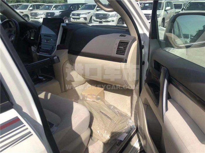 1331dcbb3e5e01694b5555778182348