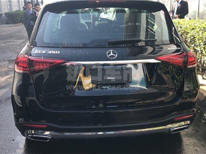 3060330_0944180575929977