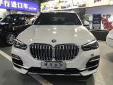 宝马X5自1999年推出以来，一直是中大型豪华SUV的销量冠军，在国内确实受到非常多消费者的追捧，经过二十年的迭代发展，宝马X5又推...