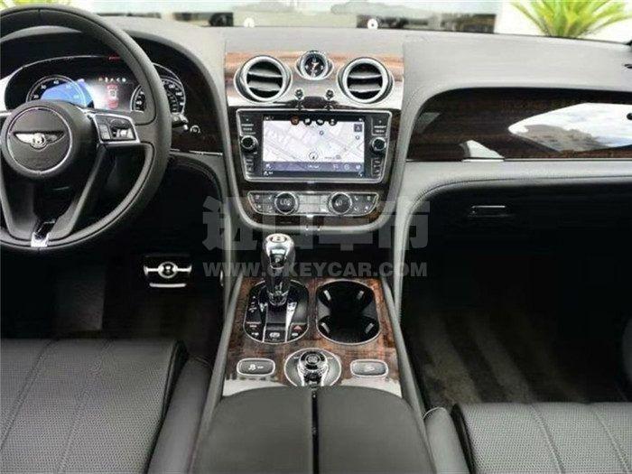 f_900x675_0_q87_autohomecar__ChsEml2JhcSAP8SIAAGwrNBzUtI888