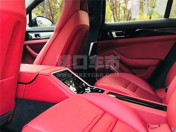 f_900x675_0_q87_autohomecar__ChsEnF2S0leAIITPAAL1cExrrbw840