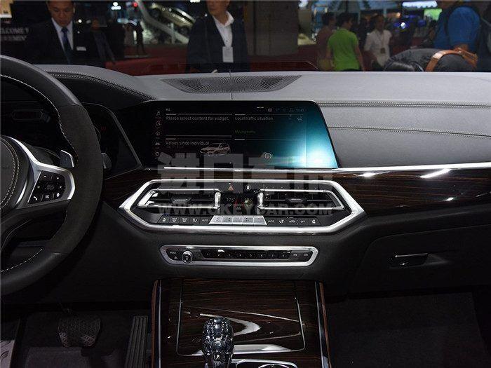 1024x0_1_q95_autohomecar__ChsEmVy2zUyAU7D9AAImikomUb8075