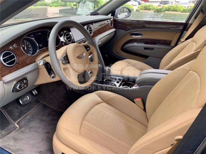 f_900x675_0_q87_autohomecar__ChsEfV2uoISAA-8qAAIz_l-b7Wg767