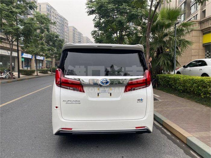 f_900x675_0_q87_autohomecar__ChcCr12d0GyAWQLQAAL570f_wqE462