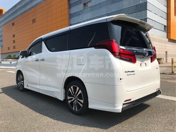 f_900x675_0_q87_autohomecar__ChsEel2sB1GARaWmAAJtn4oT_BE679