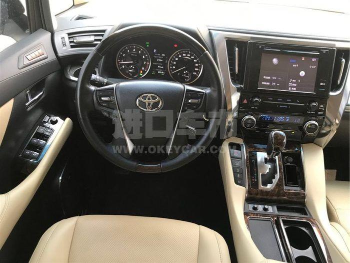 f_900x675_0_q87_autohomecar__ChsEmF2sB1OAOVc-AAIRzF5gzvI807