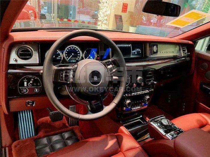 f_900x675_0_q87_autohomecar__ChsEfF2xQGiAB83rAAIbCELk1KY807