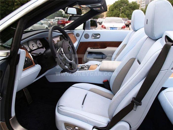 f_900x675_0_q87_autohomecar__ChcCr121b52ABrXzAAHIvruiZQ0425