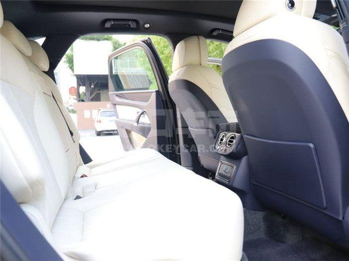 f_900x675_0_q87_autohomecar__ChsEoF0-dbCACOeWAAEZ3Wph2DM045