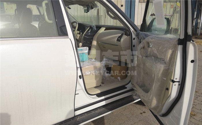 CgAGe1v_TriAIdAgAAHyICW2La0561