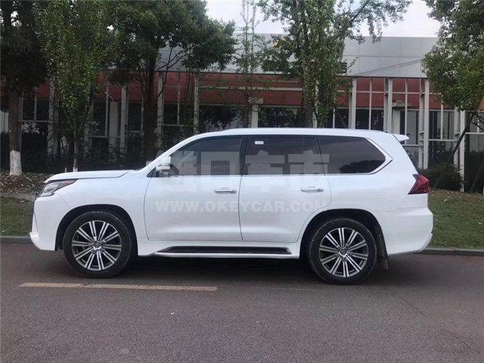 f_900x675_0_q87_autohomecar__ChcCQ114bo2APht8AAJ7-73LXII651