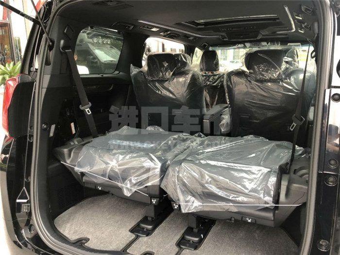 f_900x675_0_q87_autohomecar__ChsEkF2z9xCACA7bAAJaBOzcuSU212