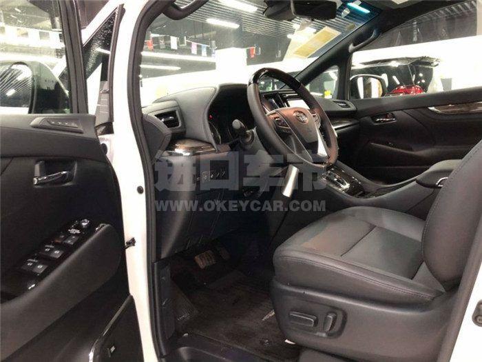 f_900x675_0_q87_autohomecar__ChsEoF2dmvOAU8V9AAGoUQtrSoo012