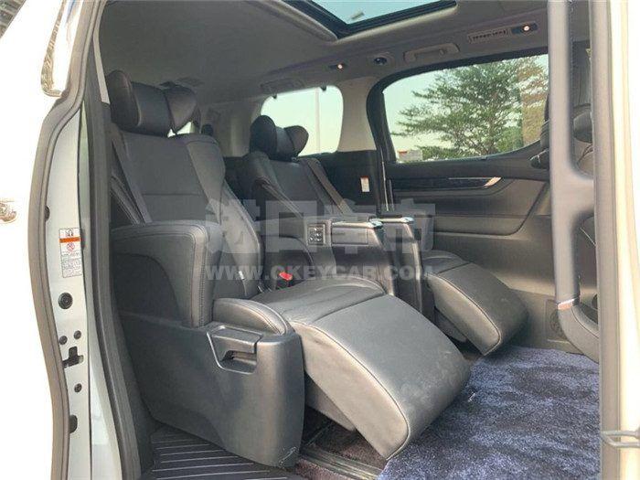 f_900x675_0_q87_autohomecar__ChsEfV3Dbu2AefoUAAHEDQvQvKU744