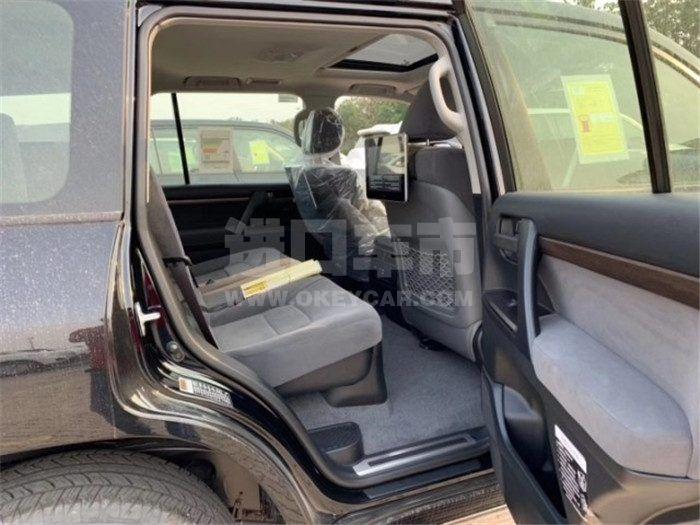 98123ca2b88fad496fe9c908e1b5095e