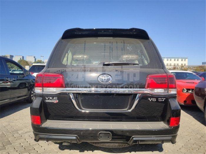 8d94c94327a4a35b4fd2c15a5544c359