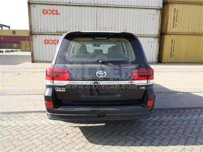 882524aeca029c5a1854844533f3dea0