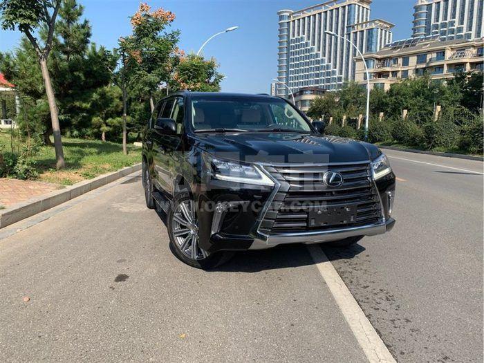 f_900x675_0_q87_autohomecar__ChsEml2OwwCAMBwgAAOgJXmDwmg852