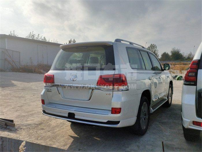 c00ebbec6cfeaecb505f3697bc1ea621