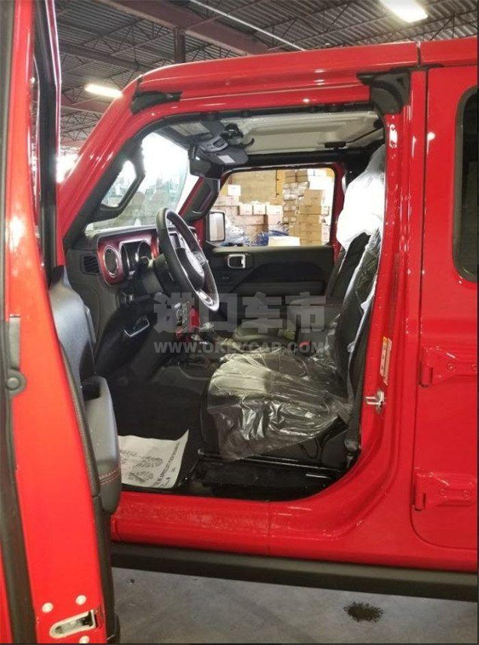 2d3881fa0daad43dc2d9d7ae7f262571