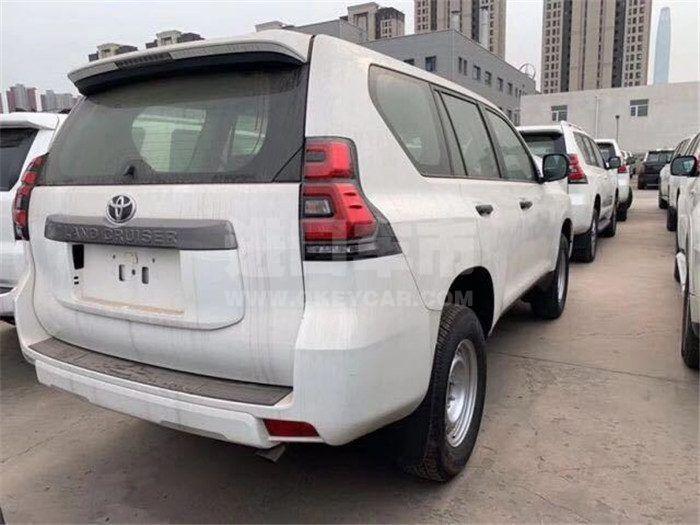 bc3e678f3e2bc377bbad7ec1d8b28ee3