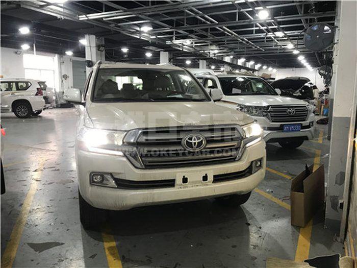 04817eadf54405369336e7bd1af438b