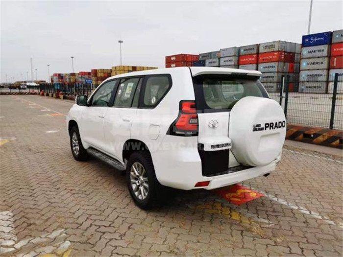 c06f3d3eb8b8742ba548cb10c6cc9478