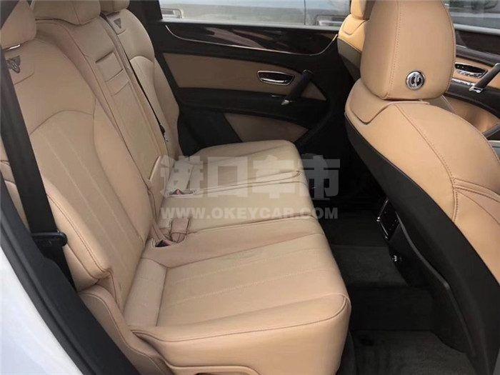 f_900x675_0_q87_autohomecar__ChsEfF3-GEmAc0ilAAJIkbYjYYQ596