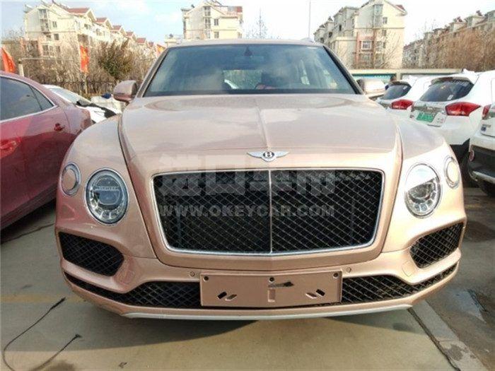 f_900x675_0_q87_autohomecar__ChcCP14Nb-6AP9tqAAHgRd_O9lQ840