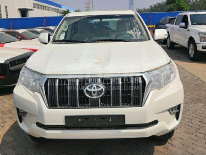 c6bee52acd4f462e9b1ed1f9f523a202