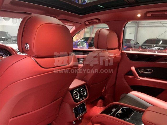 49d96e3f3b889285efde3a5750f2774e