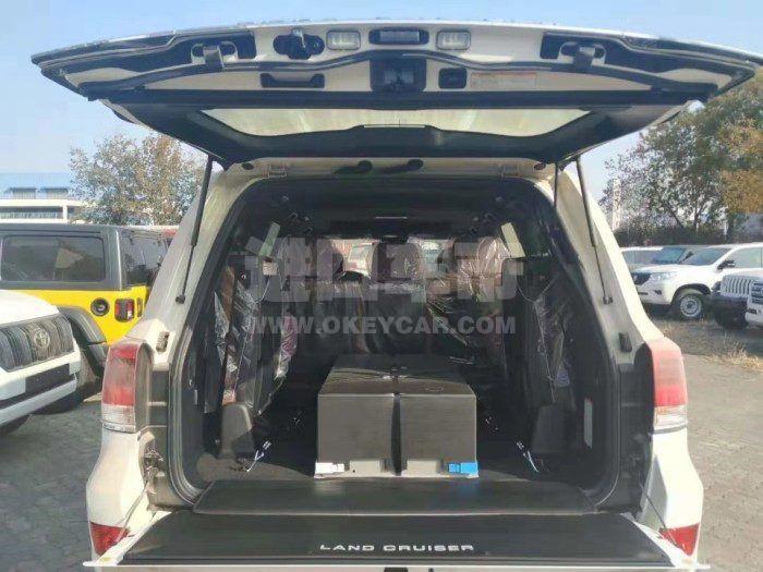 8c560f00772c4ecc8eb9d28dd6321ba5