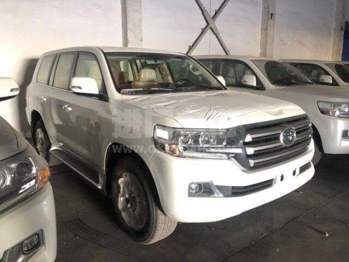 22aa27d4a8364b3f9bf9a378cd3ca072