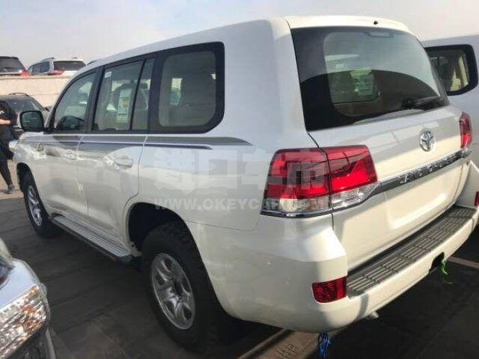 06825addae7944e1815dc5114d0e0648