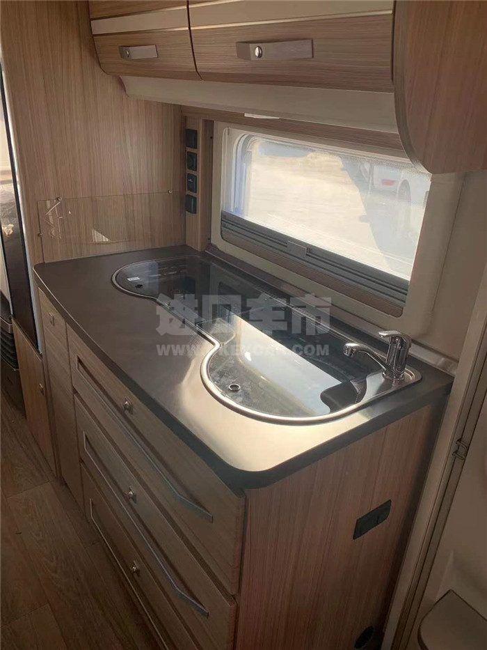 bc0d5f34a78f6b6de2ee39bb9763833