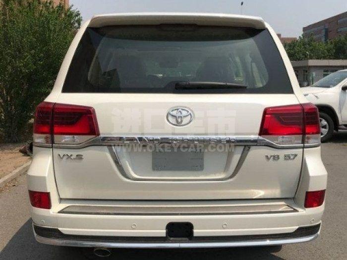 aa034b0e08224de3aea6b7e2a5c5ed26