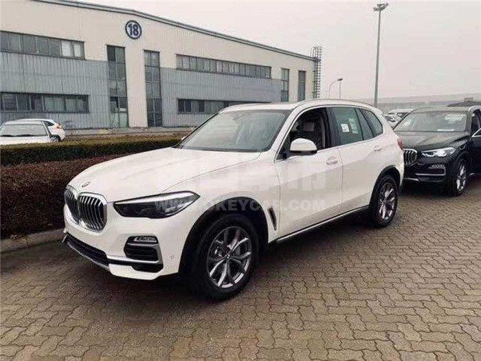 98aa5a42537845ff95c32335cf3ab561