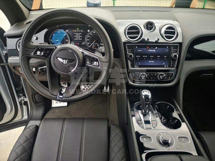 61b69273f6734a96947dfe6c29d3012c