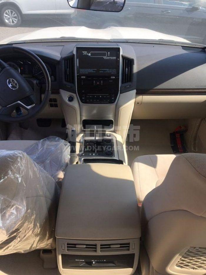 77cb850fb46c4756a01f8315278e3104