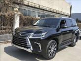 作为一款在性能和外观方面都比较出色的豪华SUV,LX570近些年发展的风生水起,它不仅直追德系BBA,而且还有许多人拿它和揽胜行政作...